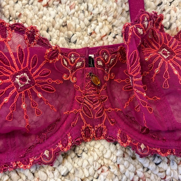 Chantelle Bra and  Panty Bundle - Picture 3 of 7